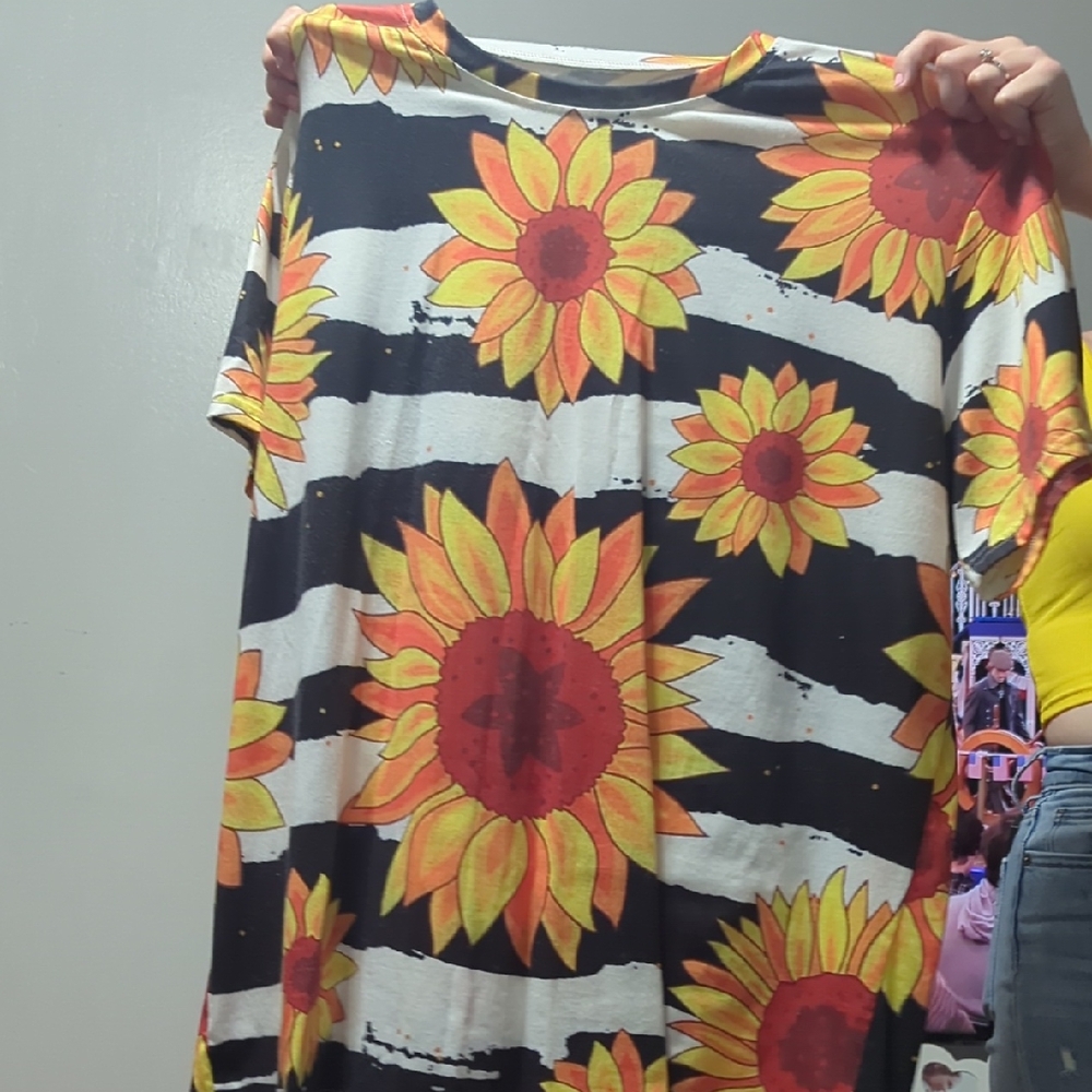 Sunflower Print Women's Top